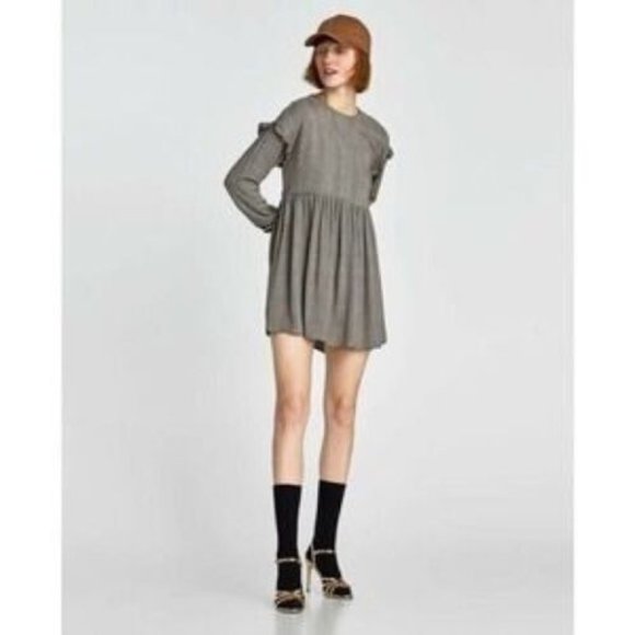 🖤ZARA🖤 Plaid Houndstooth Varsity 3/4 Sleeve Mini Babydoll Dress Flannel Ruffle - Picture 2 of 9
